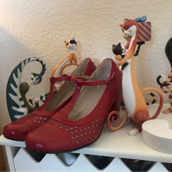 Chelsea Crew red studded t-strap heel - Picture 5 of 12